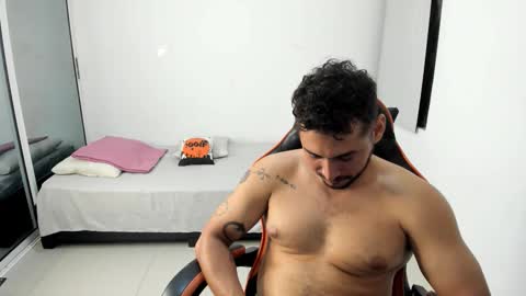 ashlan_king online show from 11-21-25, 03:49