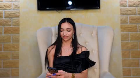 veronika online show from 12-14-24, 12:23