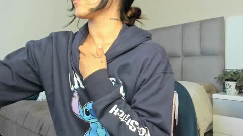 Carolina  online show from 12-10-24, 10:37