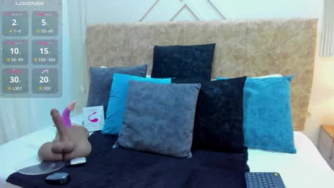 ashley online show from 11-18-25, 02:43