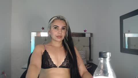 ashley__tylor online show from 01-12-25, 07:53