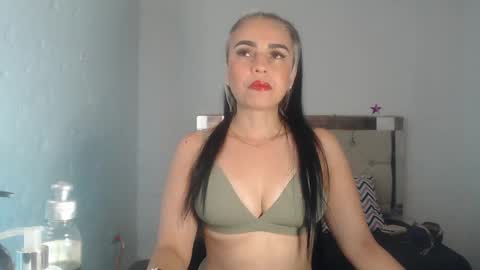ashley__tylor online show from 01-14-25, 03:11