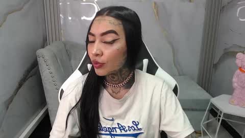 ashley_blum_v online show from 10-08-25, 08:17