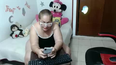 ashley pink11 online show from 10-08-25, 10:40