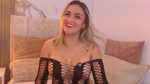 Camila online show from 02-17-26, 08:26