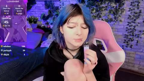 Snapshot of ashley_veil chatting on 02-26-26, 09:36 Ashley online show from 02-26-26, 09:36