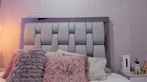 AshleyHill online show from 10-07-25, 04:20