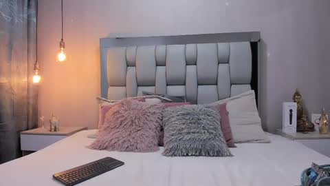 AshleyHill online show from 10-08-25, 03:59