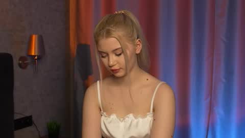 Ashley online show from 11-30-25, 04:11