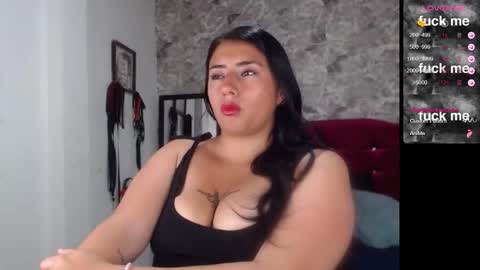 Snapshot of ashleymonroe14 chatting on 11-19-25, 03:06 LORE online show from 11-19-25, 03:06