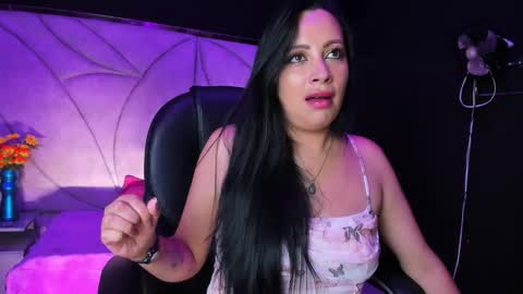 ashleymontenegre online show from 02-04-26, 08:25