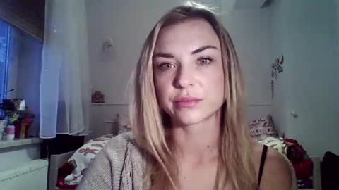 AshleyPerfect online show from 12-16-25, 06:29