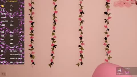 Snapshot of ashleyroys_111 chatting on 02-15-26, 04:36 dahiana online show from 02-15-26, 04:36