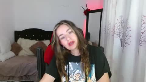 Snapshot of ashleyt1998 chatting on 04-15-26, 01:29 ASHLEY online show from 04-15-26, 01:29