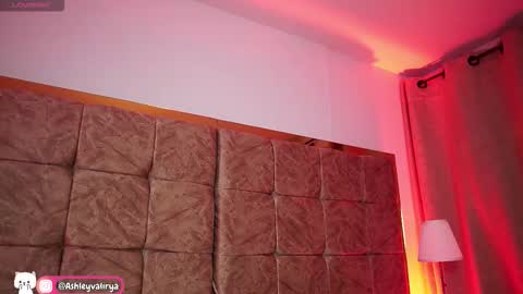 Ashley Lauren online show from 02-27-26, 04:45