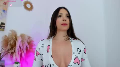 ashleywalkerr online show from 10-25-25, 01:57