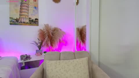 ashleywalkerr online show from 11-10-25, 01:04