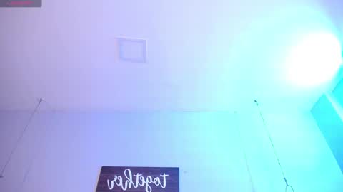 kylie online show from 03-08-25, 03:39