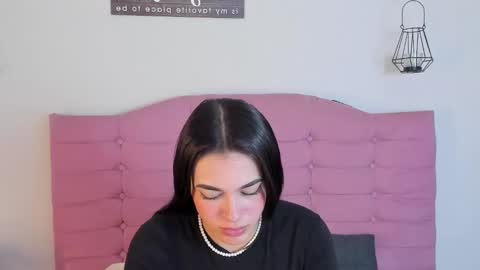 kylie online show from 09-23-25, 03:20