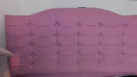 kylie online show from 09-26-25, 01:42