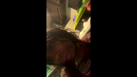 Snapshot of ashlieowens35 chatting on 11-30-25, 02:43 ashlieowens35 online show from 11-30-25, 02:43