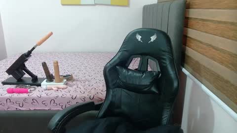 ashly online show from 12-31-24, 03:12