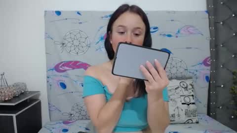 Snapshot of ashly_93 chatting on 02-20-25, 03:01 engel online show from 02-20-25, 03:01