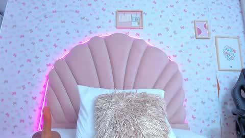 Ashly online show from 12-24-24, 12:44