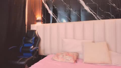 Snapshot of ashly_leee chatting on 02-26-26, 07:13 Ashly online show from 02-26-26, 07:13