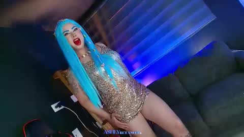 Ashly Betancur  online show from 10-11-25, 08:51