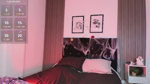    online show from 10-19-25, 07:03