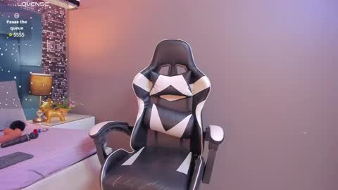 ashlye_miller_ online show from 12-28-24, 07:00