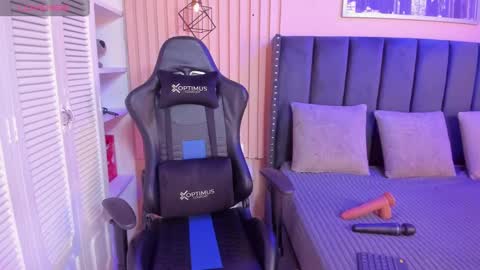 ashlye_miller_ online show from 01-26-25, 03:38