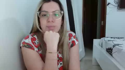 AshlyMoon online show from 01-06-25, 08:50