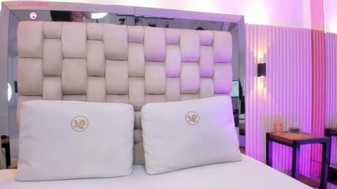 ashlyn online show from 03-11-25, 07:58