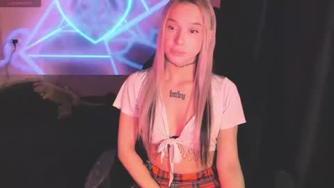 Mila online show from 02-01-26, 05:17