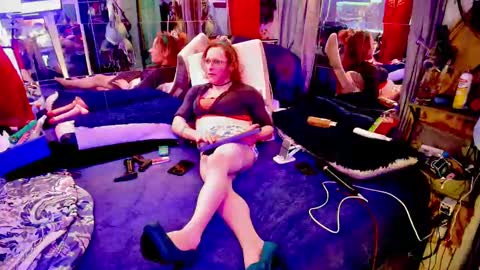 ashmomo online show from 12-24-24, 07:39