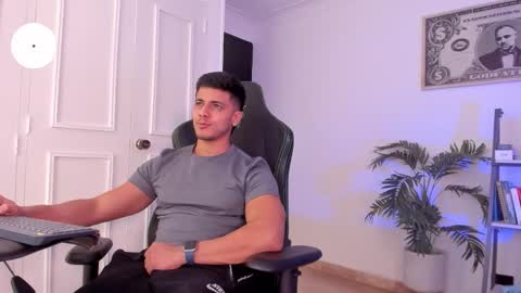 Snapshot of ashton_coleman_ chatting on 11-07-25, 06:35 my name real is camilo online show from 11-07-25, 06:35