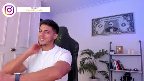 Snapshot of ashton_coleman_ chatting on 11-10-25, 03:49 my name real is camilo online show from 11-10-25, 03:49