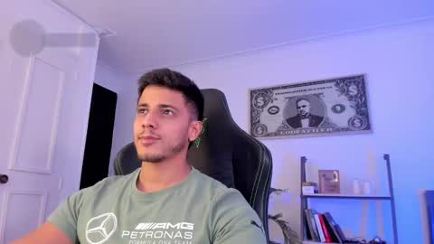 Snapshot of ashton_coleman_ chatting on 11-12-25, 12:33 my name real is camilo online show from 11-12-25, 12:33