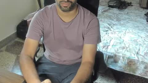 Snapshot of ashtonhd4u chatting on 02-11-25, 07:12 Ashton online show from 02-11-25, 07:12