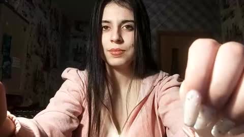 Lina online show from 12-16-25, 10:42