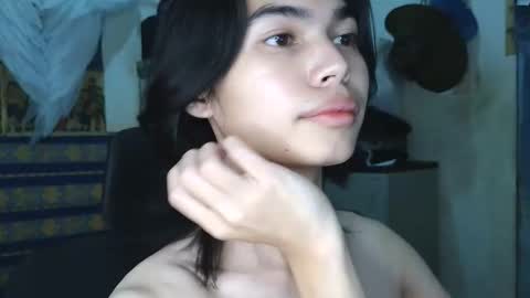 Snapshot of asian_babyboi chatting on 11-28-25, 04:20 asian_babyboi online show from 11-28-25, 04:20