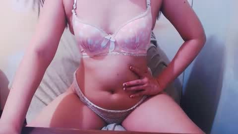 Snapshot of asian_cheska chatting on 03-06-25, 05:57 asian_cheska online show from 03-06-25, 05:57