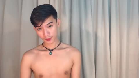 Snapshot of asian_cutiebaexx chatting on 09-09-25, 10:20 Pat online show from 09-09-25, 10:20