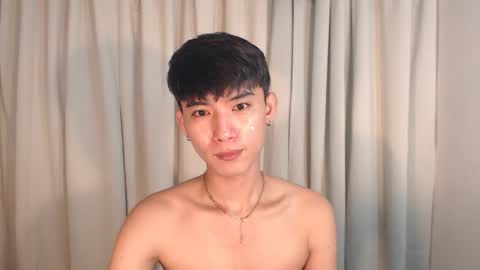 Snapshot of asian_cutiebaexx chatting on 09-21-25, 07:26 Pat online show from 09-21-25, 07:26