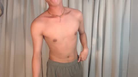 Snapshot of asian_cutiebaexx chatting on 09-23-25, 06:44 Pat online show from 09-23-25, 06:44