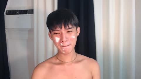 Snapshot of asian_cutiebaexx chatting on 10-27-25, 06:56 Pat online show from 10-27-25, 06:56