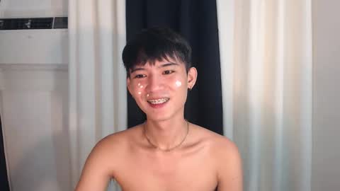 Snapshot of asian_cutiebaexx chatting on 10-30-25, 06:37 Pat online show from 10-30-25, 06:37