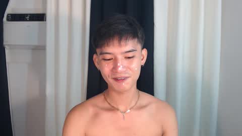 Snapshot of asian_cutiebaexx chatting on 11-13-25, 06:45 Pat online show from 11-13-25, 06:45